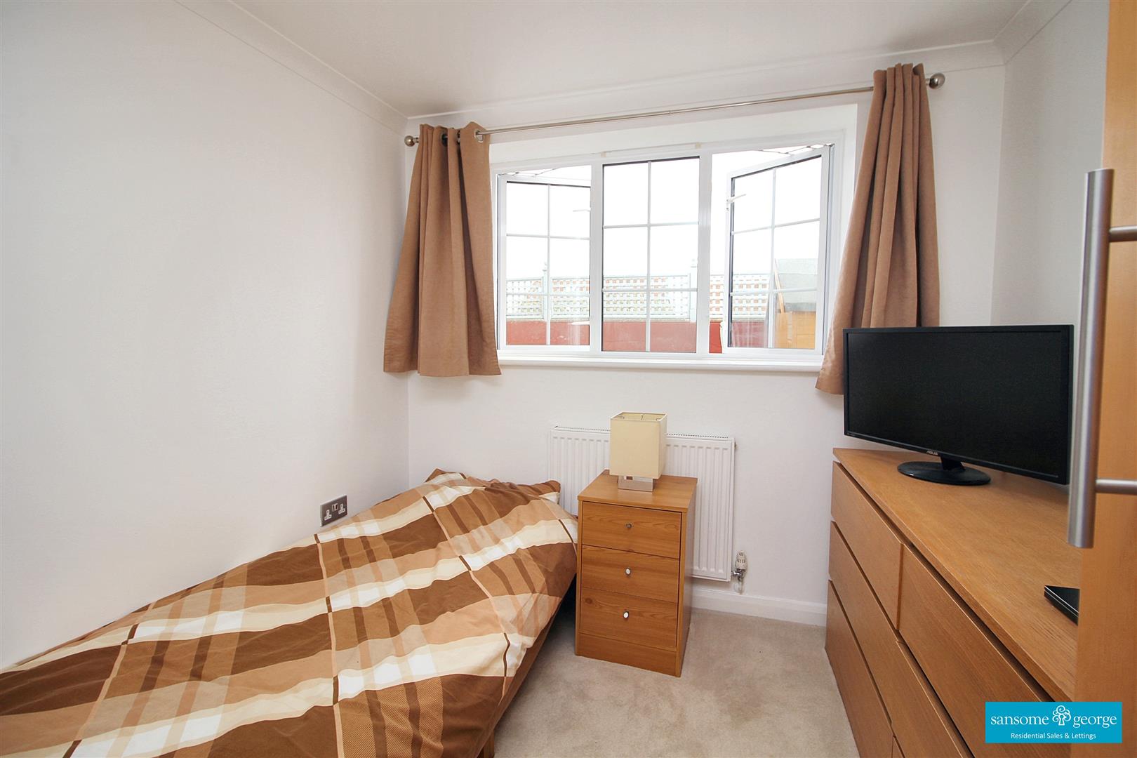 Grovelands Road, Reading